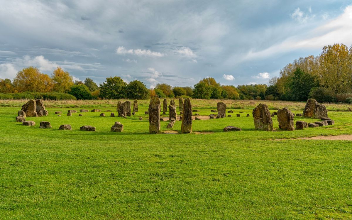 Stone circle sculptures at Willen Lake North in Milton Keynes